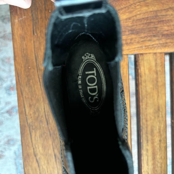 Tod’s leather Chelsea boots - Picture 5 of 15